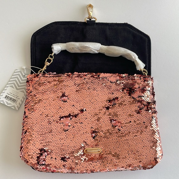 Deux Lux Sequin Clutch - Picture 7 of 10